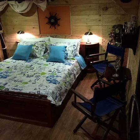 Sailor Bunker 571