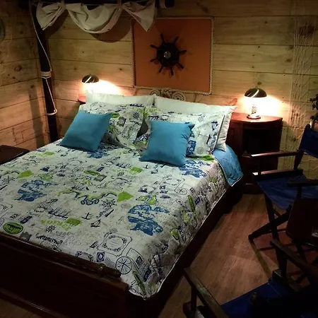 Sailor Bunker 571